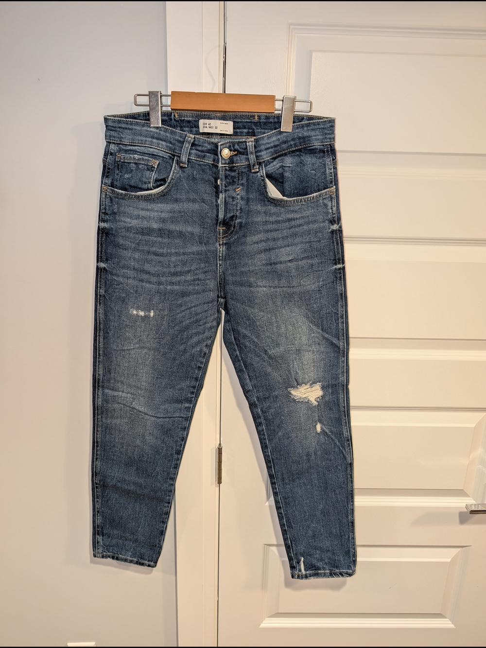 Zara Distressed Medium Blue Men’s Jeans